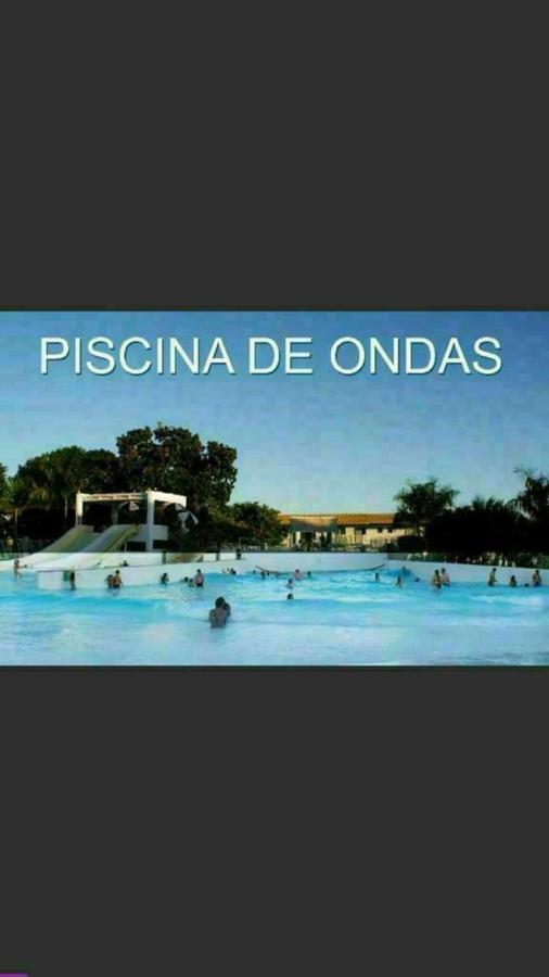 Lacqua Di Roma Com Piscina De Ondas Junior Appartamento Caldas Novas Esterno foto
